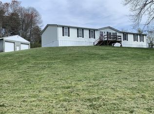 639 Seneker Ln, Blountville, TN 37617