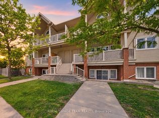165 Waterbridge Dr #9, Ottawa, ON K2G7G3