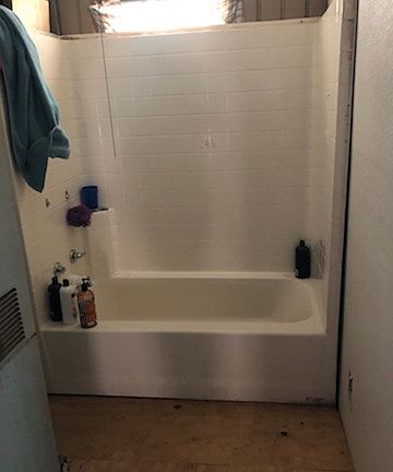 4th image of 1105 W 2nd Ave