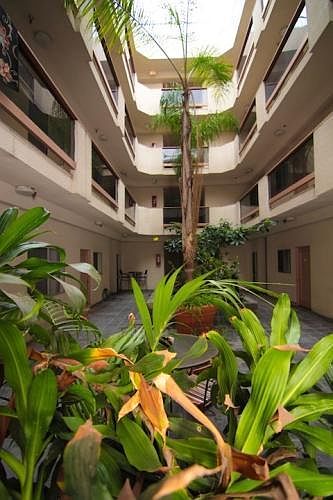 1st image of 125 N Doheny Dr APT 303