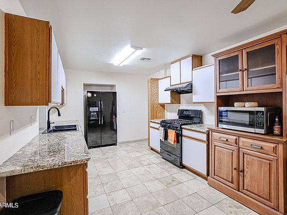5th image of 12237 N 111TH Avenue