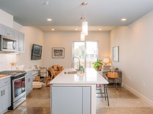 210 W Peden #113, San Antonio, TX 78204