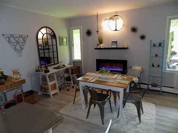 3rd image of 201 Evergreen St APT 5-3E