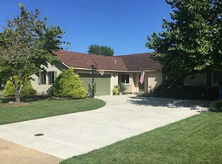 1200 Paramore Dr, Virginia Beach, VA 23454