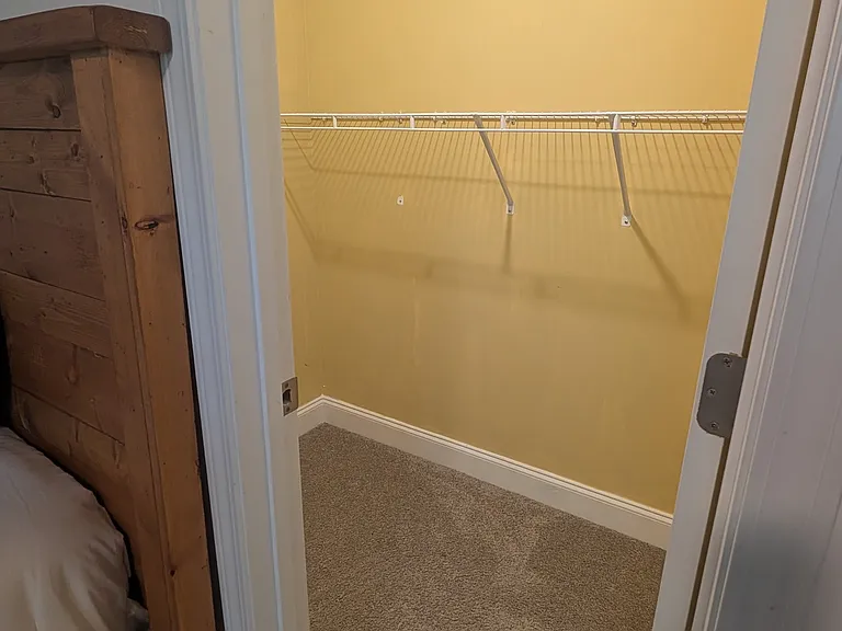 170 Lakeview Dr — Photo 34