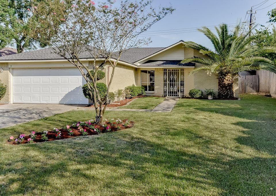 1st image of 1402 Lazy Spring Dr