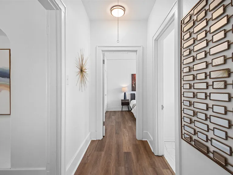 1801 N Polk St — Photo 18