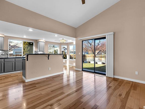 5th image of 1002 Sunnybrook Ln