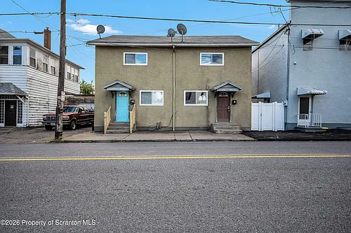 333 Oak St #1/2 Photo 1