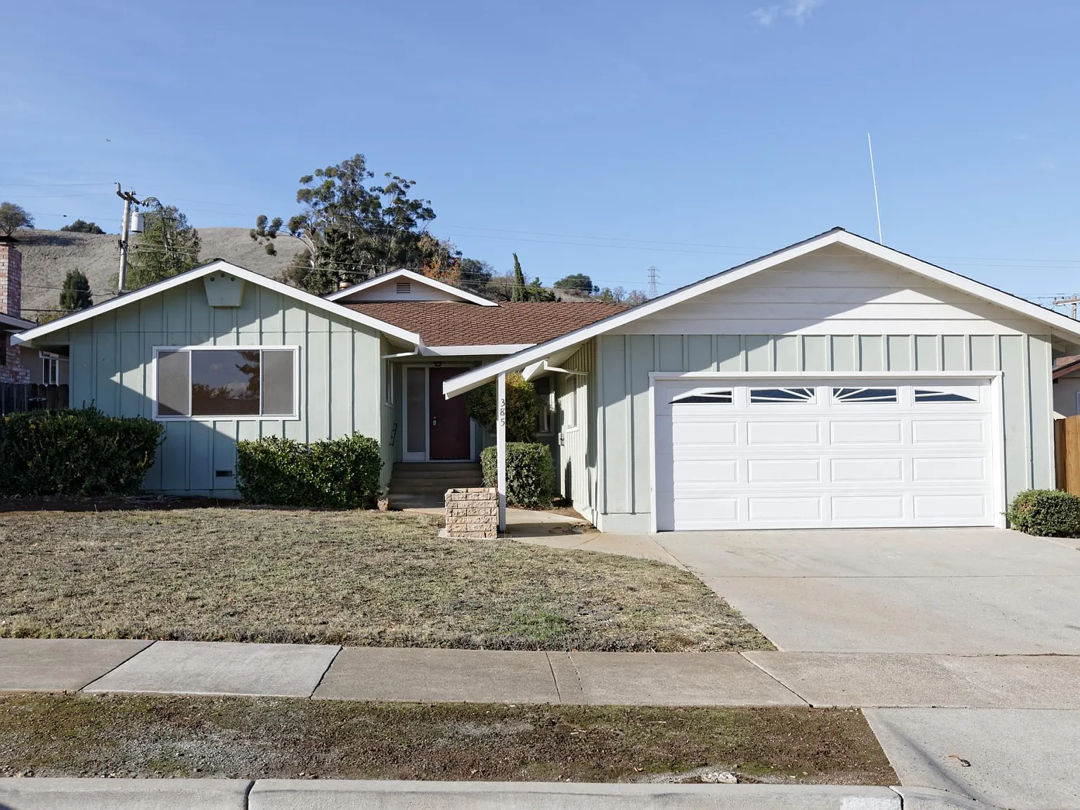 3 bed, 1613 sqft, $4,375 — Photo 1