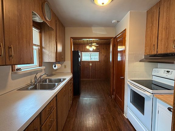 4th image of 474 Franklin Ave