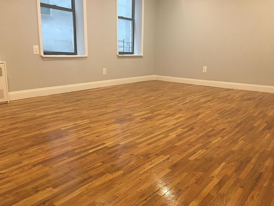 2nd image of 2137 Vyse Ave APT 3D