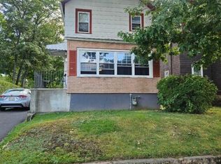 215 W 3Rd Ave, Roselle Boro, NJ 07203
