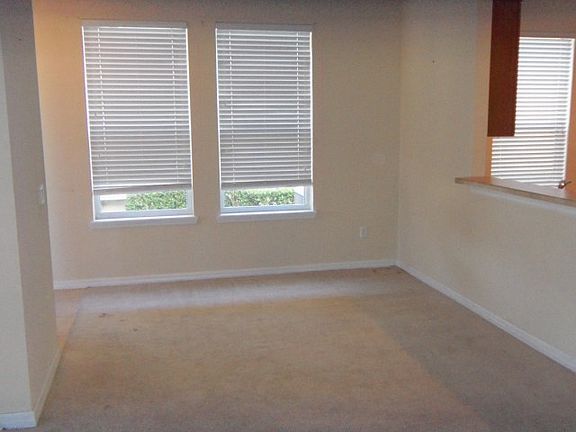 3rd image of 10758 Garden Lily Dr