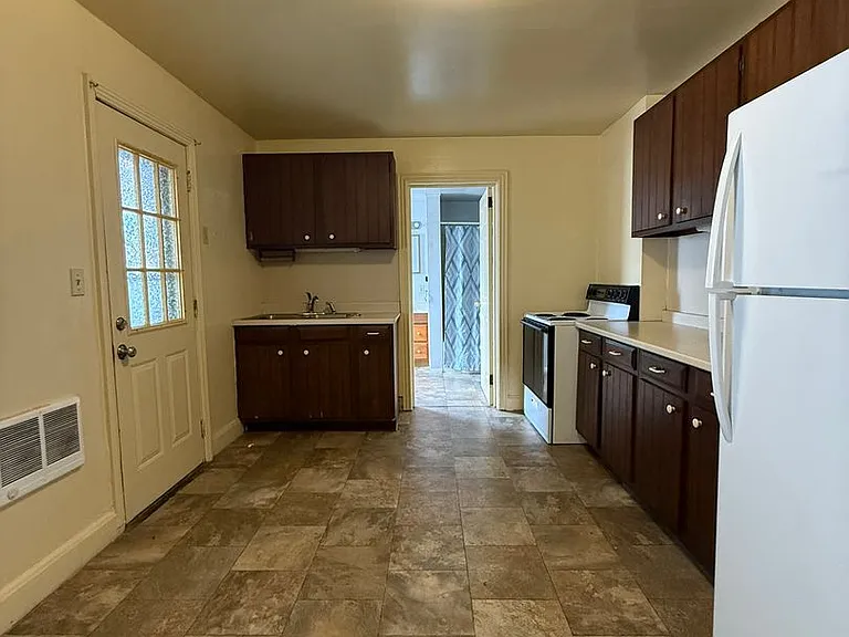 36 N Catherine St #1 — Photo 2