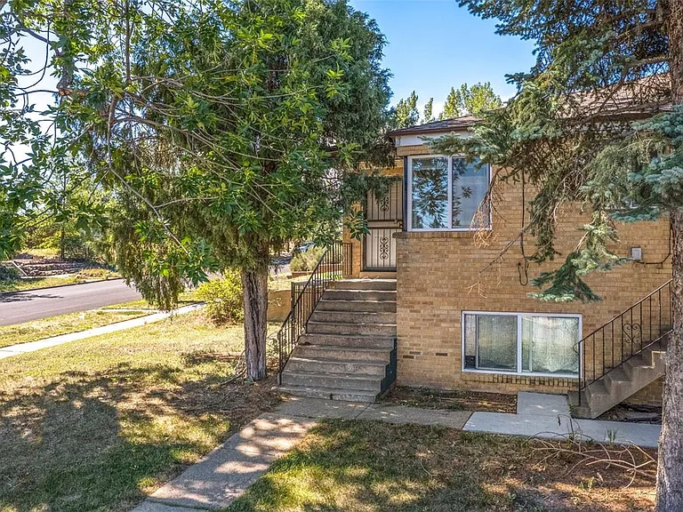 3451 N Cook St — Photo 2