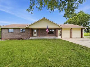 6824 NW Nickell Rd, Topeka, KS 66618
