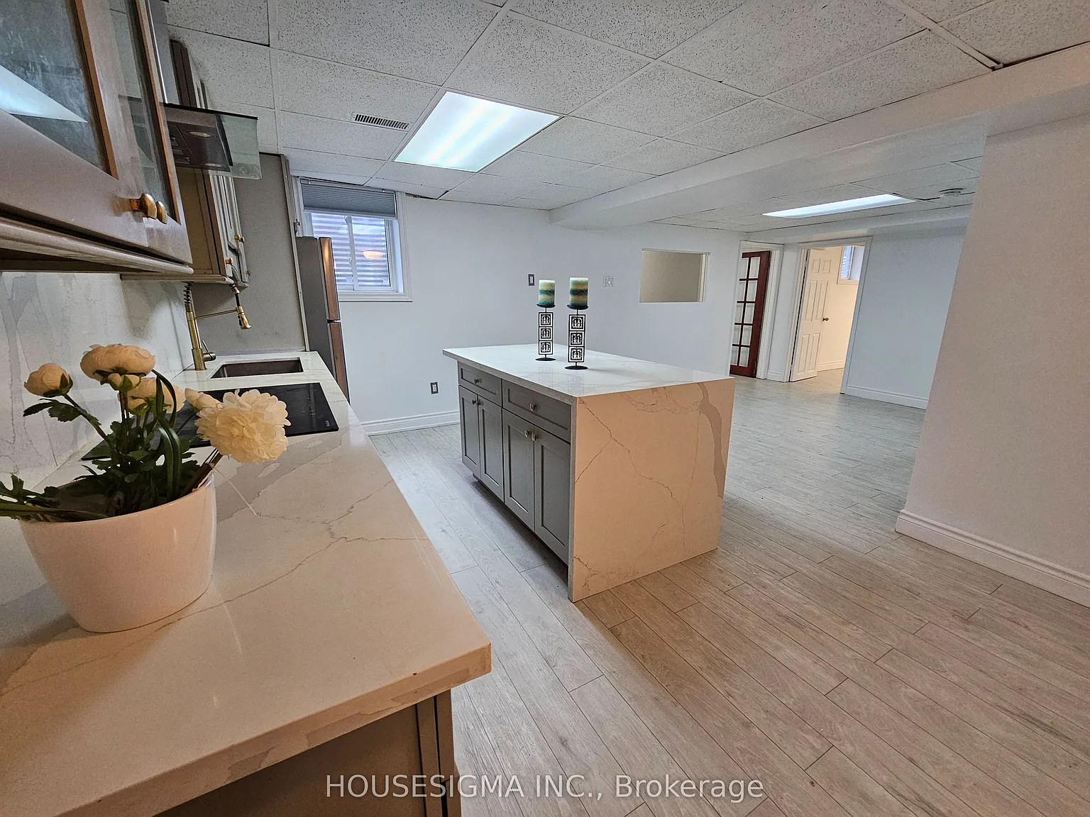 3 bed, $2,100 — Photo 4
