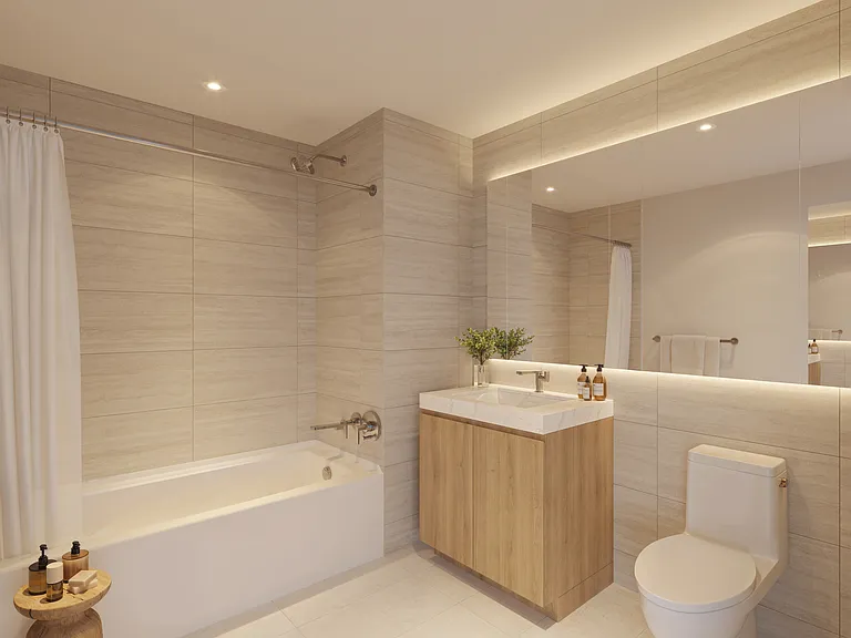 255 E 39th St #Penthouse 3A — Photo 3