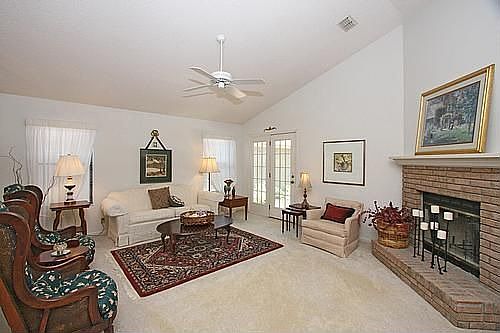 3rd image of 3847 Millpoint Dr