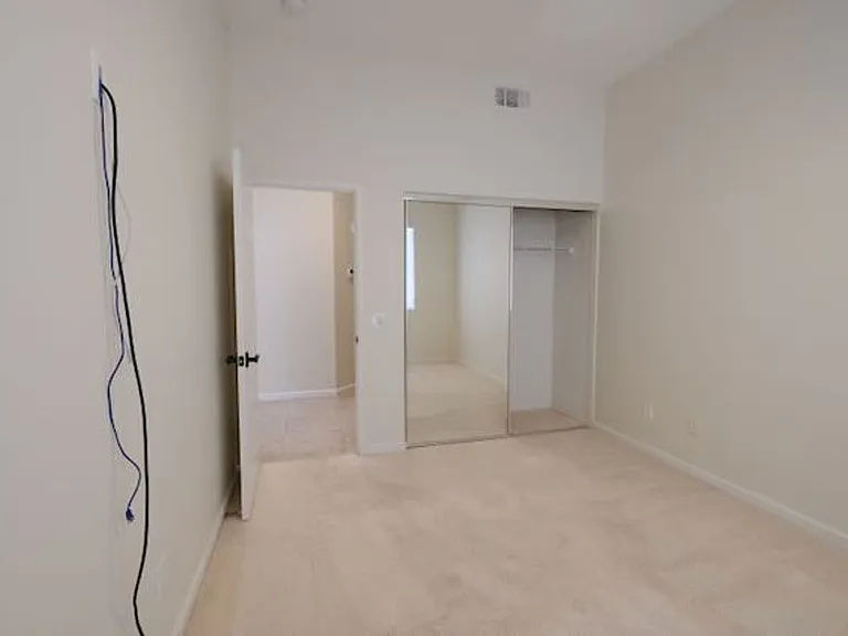 701 Loma Adria — Photo 7