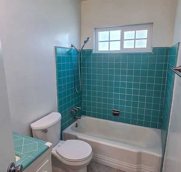 Upstairs Vacancy in West La Habra! — Photo 15