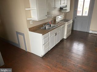 132 E Main St APT B, Palmyra, PA 17078