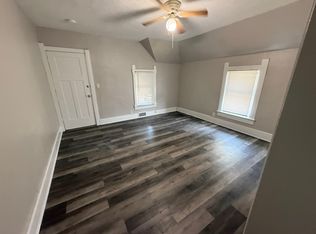 714 S 10th St, Noblesville, IN 46060
