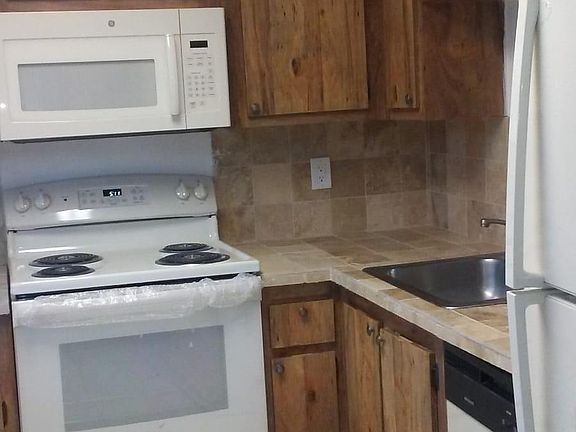 5th image of 17000 NW 67th Ave APT 436