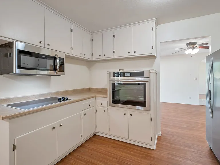 2809 N Granite Reef Rd — Photo 6