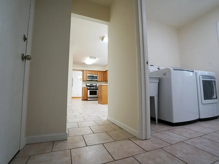 6S546 Sussex Rd — Photo 15