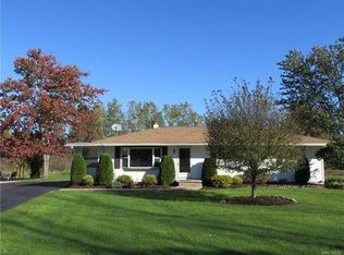 5601 Murphy Rd, Lockport, NY 14094