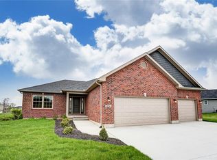 674 Whitechurch Way, Troy, OH 45373