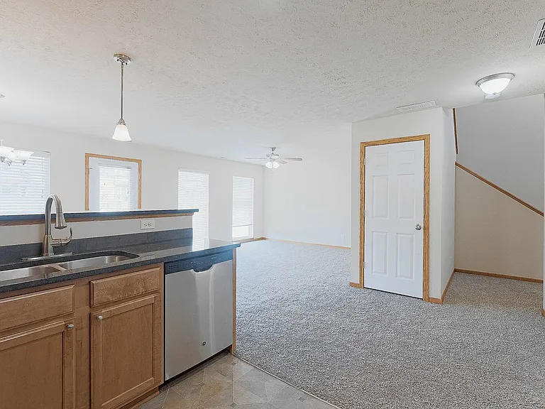 6141 Franciscan Dr — Photo 4