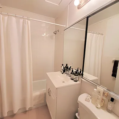 Rented by Green Home NY Realty LLC | media 10