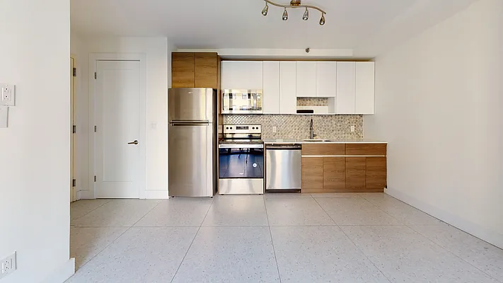 Rented by Marquis Real Estate Services | media 3