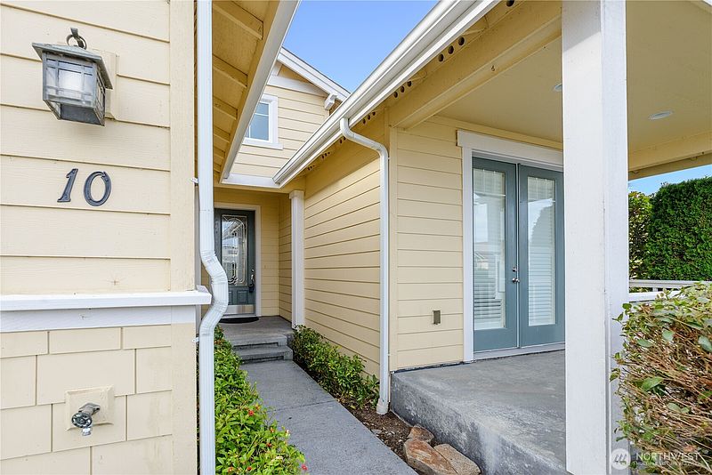 5th image of 10 E Lobelia Drive