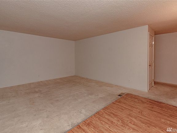 4th image of 2722 Alpine Dr SE