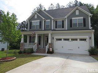 3049 Atkins Lake Ct, Fuquay Varina, NC 27526