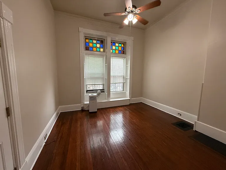 2106 Saint Paul St #1F — Photo 2