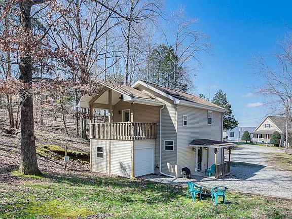 535 Midnight Dr, Byrdstown, Tn 38549 