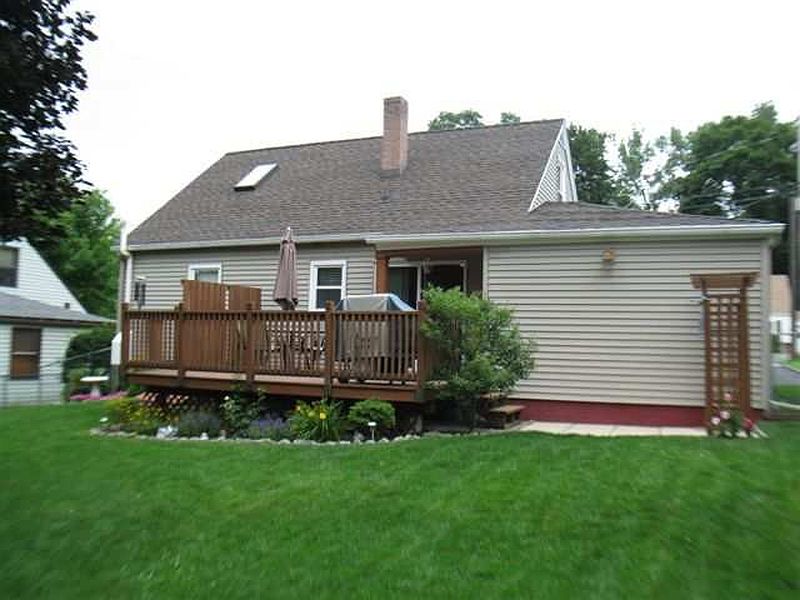 2nd image of 314 SUNSET Avenue
