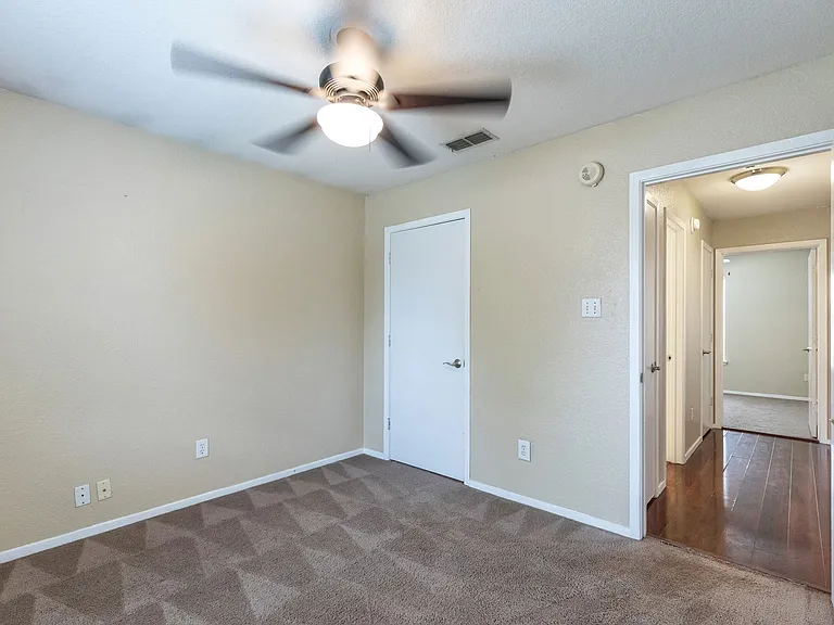 3834 Purdue Ln — Photo 11