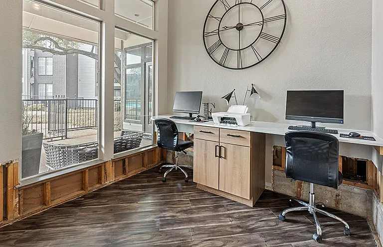The Elise Apartments — Photo 13