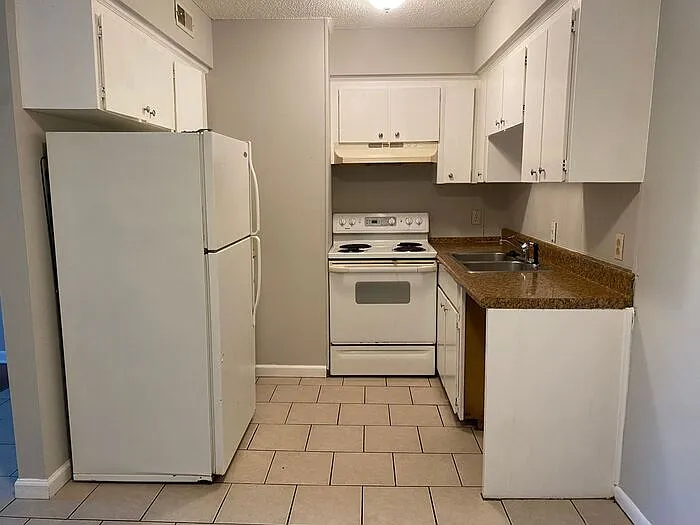 323 Forest Park Rd #1-14 — Photo 8