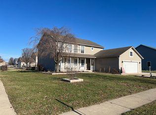 814 Roscommon St, Bowling Green, OH 43402