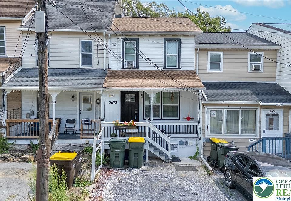 1st image of 2672 Levans Rd