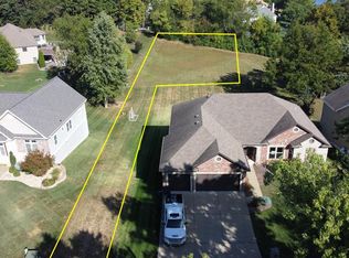 4362 Hineman Dr, Saint Charles, MO 63301