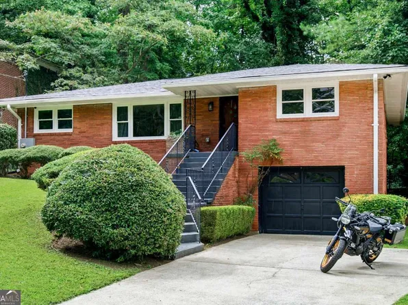 3028 Baker Ridge Dr NW, Atlanta, GA 30318