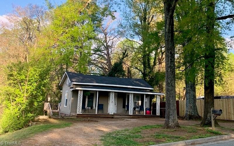 1st image of 1706 Rainbow Dr